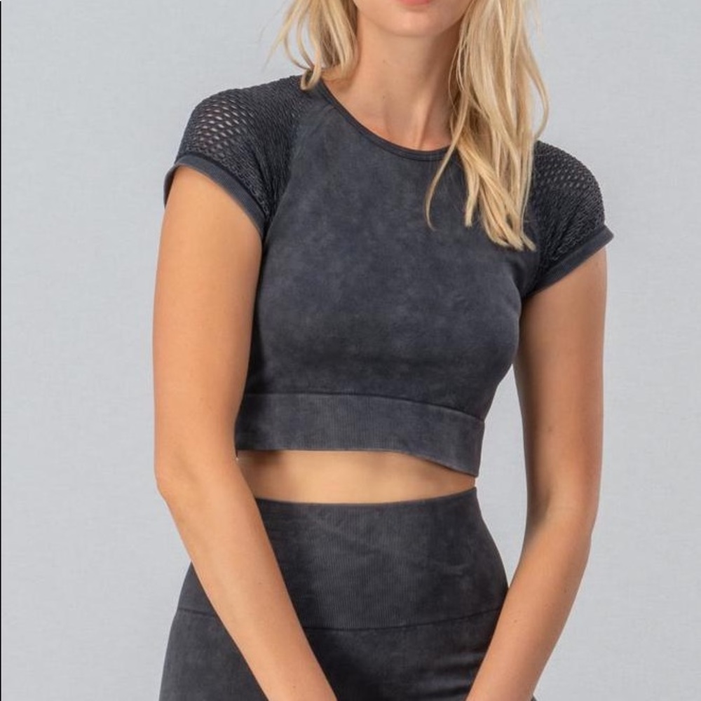 $ FIRM 🌷Charcoal Enzyme Wash Crop Workout Top - Picture 3 of 7